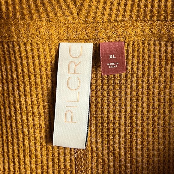 Pilcro Angie Mock Neck Waffle Top in Gold - sz XL - Picture 8 of 8